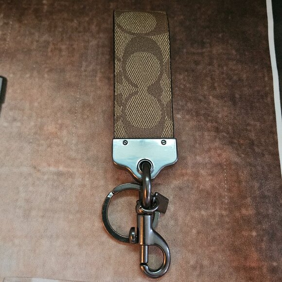 Coach Large Loop Key Fob In Signature Canvas, Tan - Picture 3 of 3